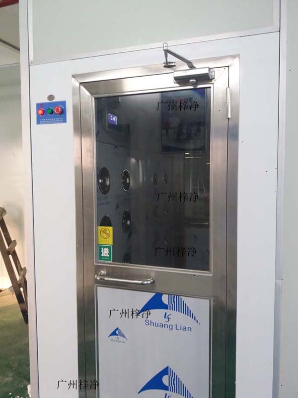 單人雙吹風淋室外烤漆內(nèi)不銹鋼 單人雙吹風淋室外烤漆內(nèi)不銹鋼