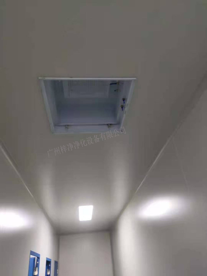 潔凈室高效送風口安裝現(xiàn)場實拍圖